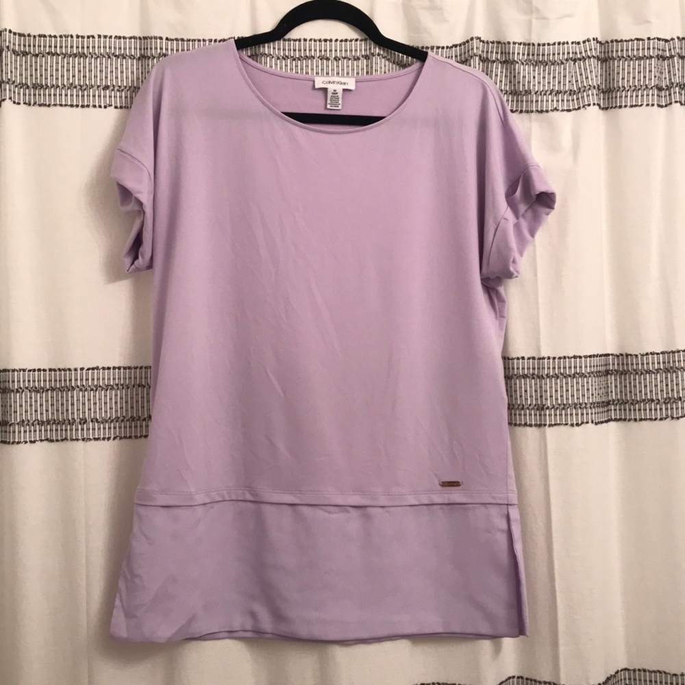 Calvin Klein lavender top🤩